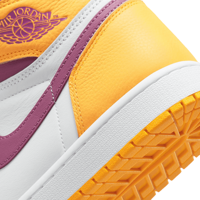 Tênis Air Jordan 1 High "Brotherhood" Rosa / Amarelo