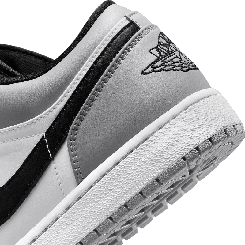 Tênis Air Jordan 1 Low "Smoke Grey Toe" Cinza / Preto