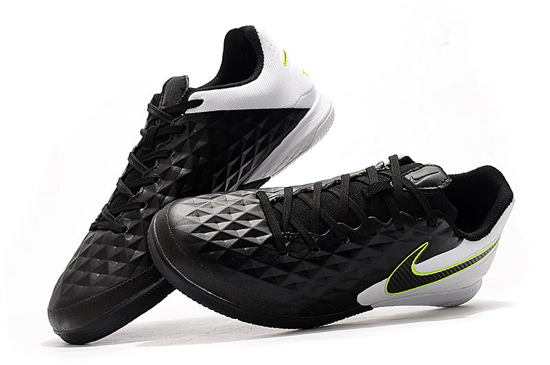Chuteira Nike Tiempo Legend 8 Futsal Pro Preto/Branco