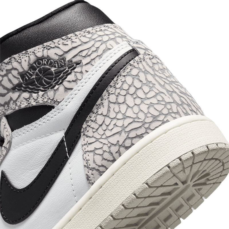Tênis Air Jordan 1 High "White Cement" Cinza