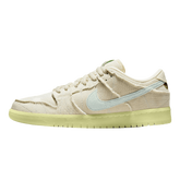 Tênis Dunk Low SB "Mummy" Branco