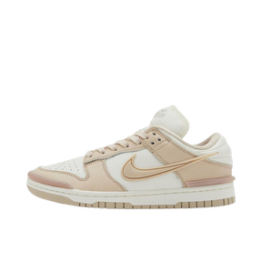 Tênis Dunk Low "Twist Sand Drift" Feminino Bege