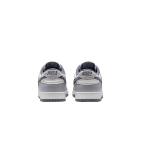 Tênis Dunk Low SE "Light Carbon" Cinza